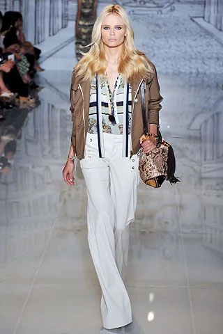 Look 17
